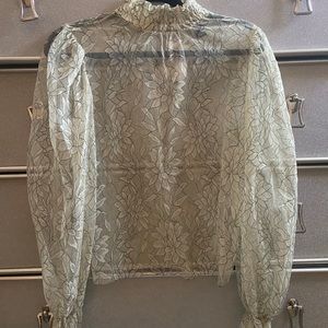 Flower lace blouse
